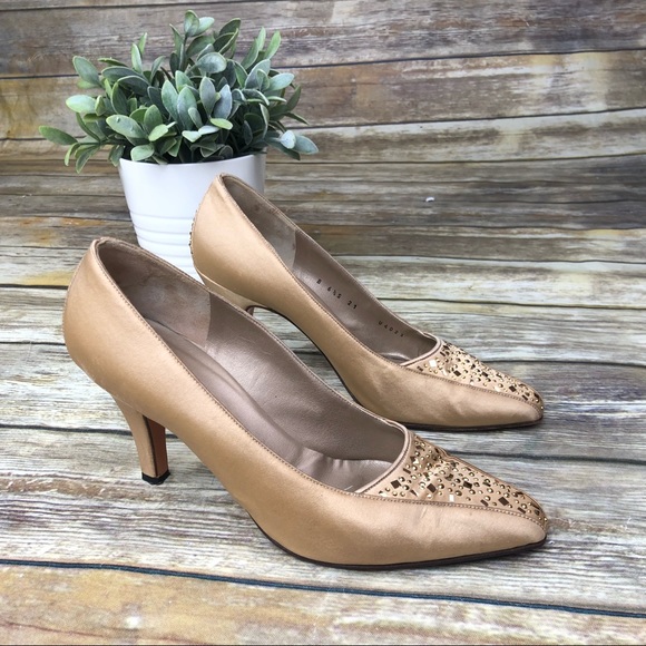 St. John Vintage Gold Embellished Heels Size 6.5 - Picture 3 of 8